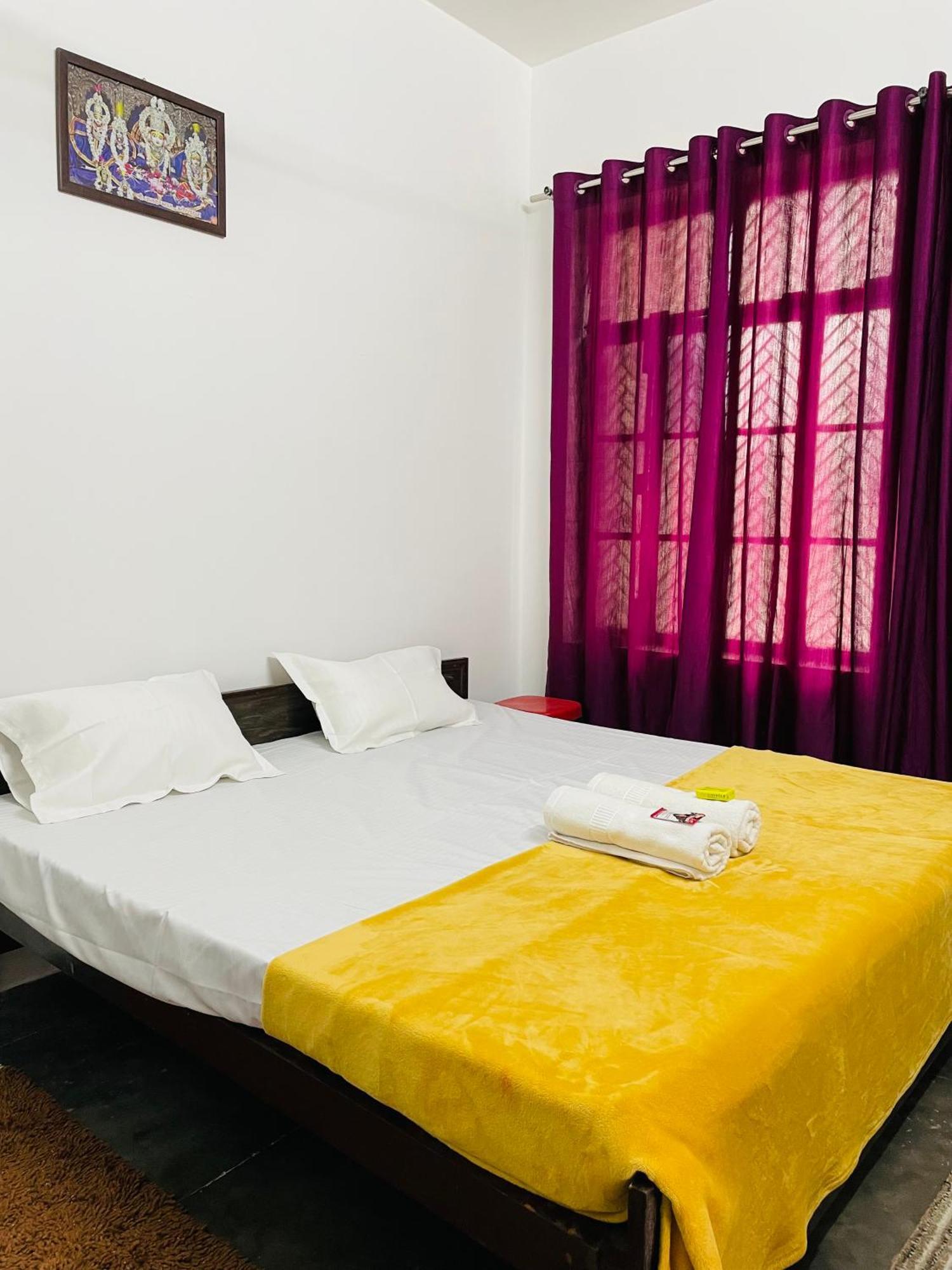 Shree Balaji Homestay Ayodhya Exterior foto